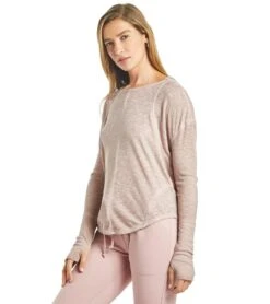 FREE PEOPLE Movement Lay Up Long Sleeve -Swimming Equipment Store 5666518663336 mauve 5a