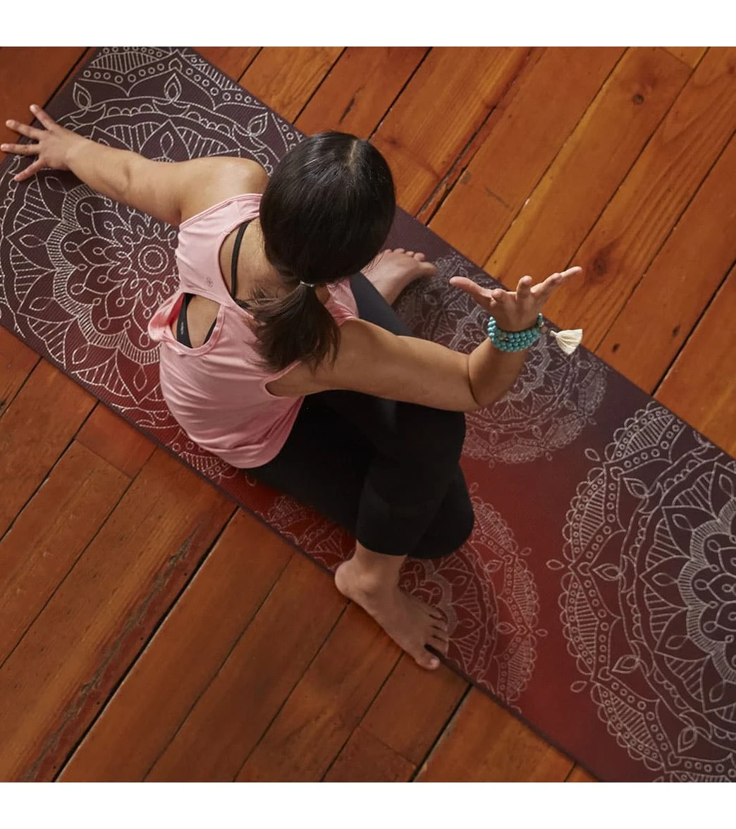 Gaiam Metallic Sunset Yoga Mat 68" 6mm 6 Gaiam Metallic Sunset Yoga Mat 68" 6mm - Image 4