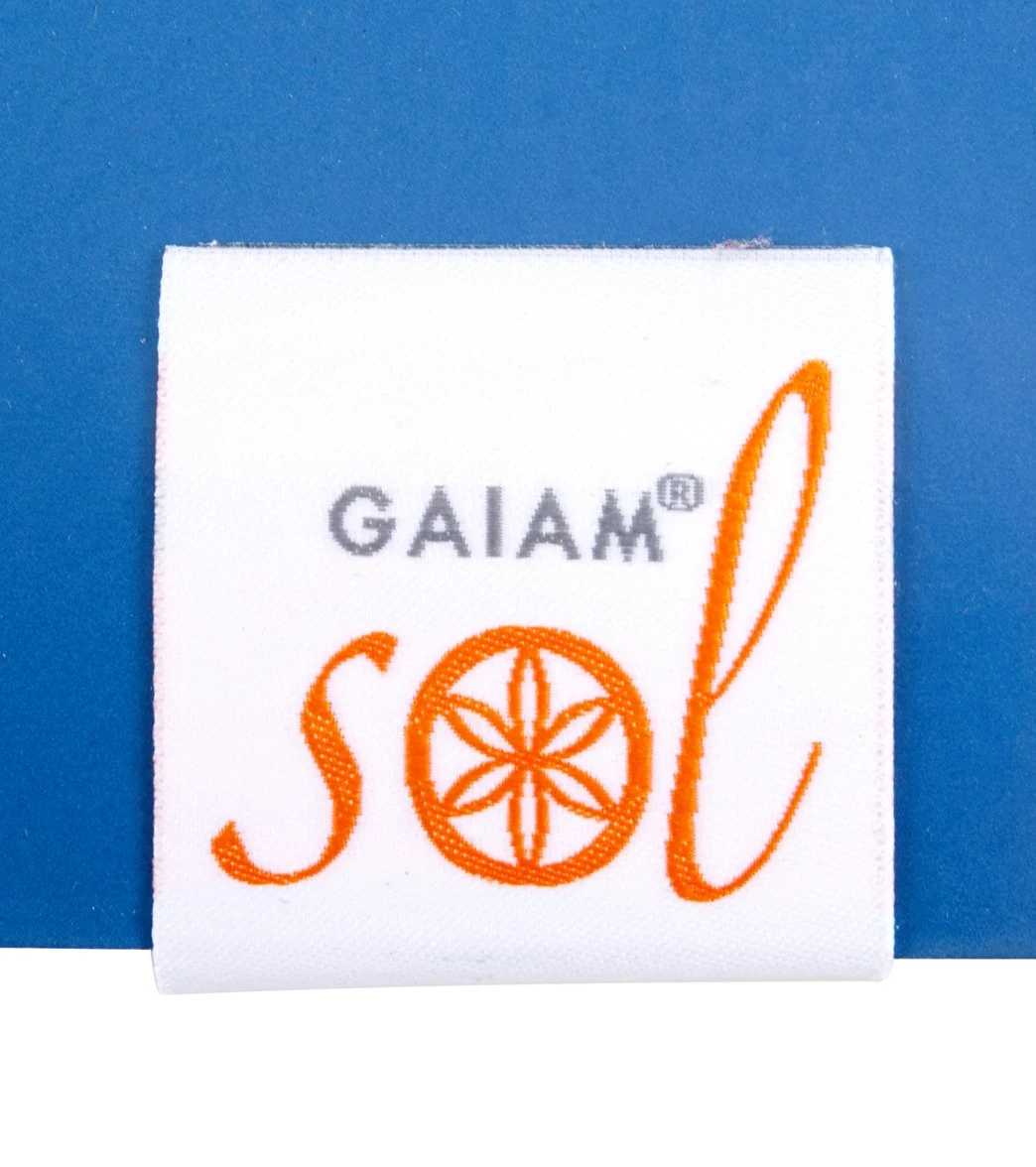 Gaiam Classic Dual Color Yoga Mat 68" 5mm 7 Gaiam Classic Dual Color Yoga Mat 68" 5mm - Image 5