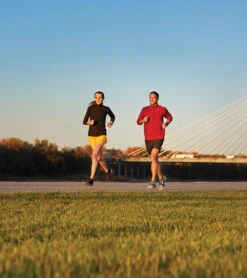 Garmin Forerunner 945 LTE GPS Smartwatch -Swimming Equipment Store 6747512799400 black 10a