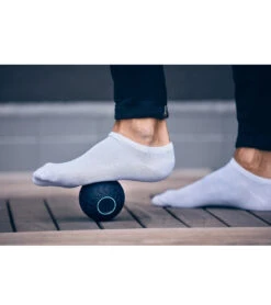 Theragun Wave Solo 22 Theragun Wave Solo -Swimming Equipment Store 7169183154344 black 9a