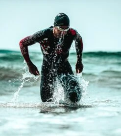 AQUASPHERE Men's Racer V3 Tri Wetsuit -Swimming Equipment Store 7197877960872 blackred 6a