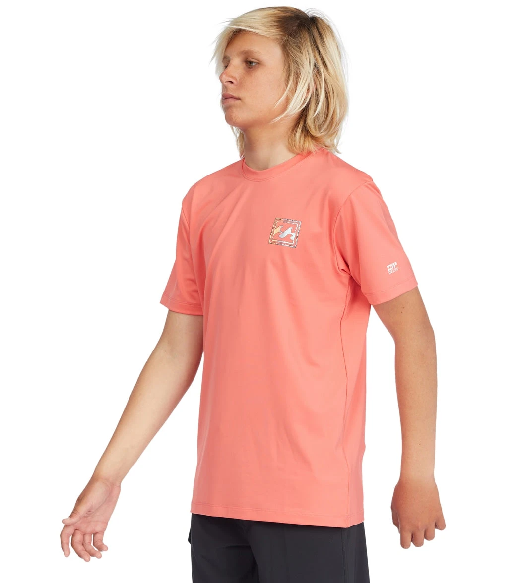 Billabong Boys' Crayon Wave Short Sleeve Surf Shirt (Big Kid) 4 Billabong Boys' Crayon Wave Short Sleeve Surf Shirt (Big Kid) - Image 2