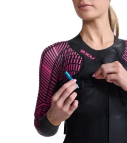 2XU Women's Pro-Swim Run Pro Shorty Wetsuit -Swimming Equipment Store 7350032367784 blackveryberryprint 6a