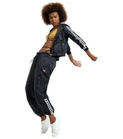 Arena Woman's 50th Anniversary Cropped Hooded Jacket -Swimming Equipment Store 7769066963112 blackmultiblackwhite 4a