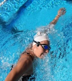 STREAM 3 Waterproof MP3 Player With Bluetooth -Swimming Equipment Store 7789171769512 blueblack 9a